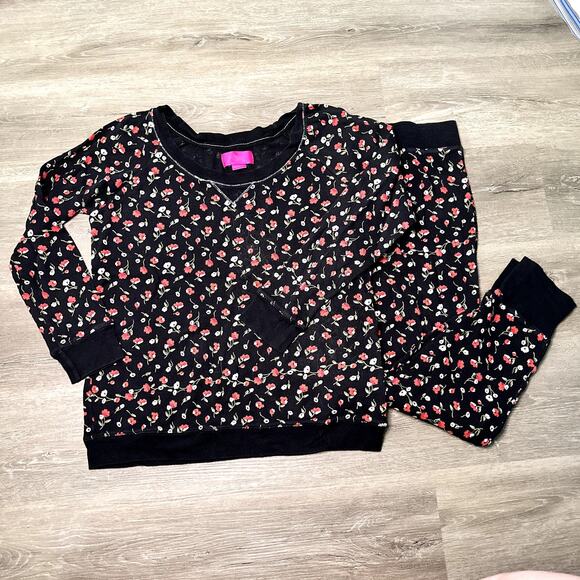 Victoria's Secret PJ Set Pajamas Red Flowers Black Thermal Size Large - Picture 1 of 6